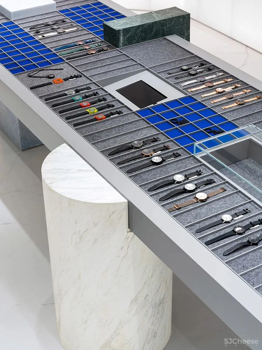 新作 MOMIC 手表品牌集合店 西涛设计工作室