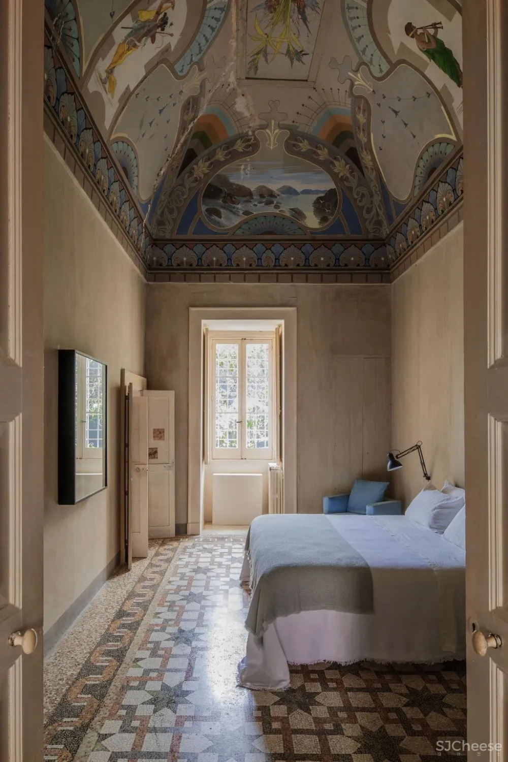 159 年历史的遗迹艺术酒店,收藏了极简、侘寂、巴洛克、拜占庭等风格!