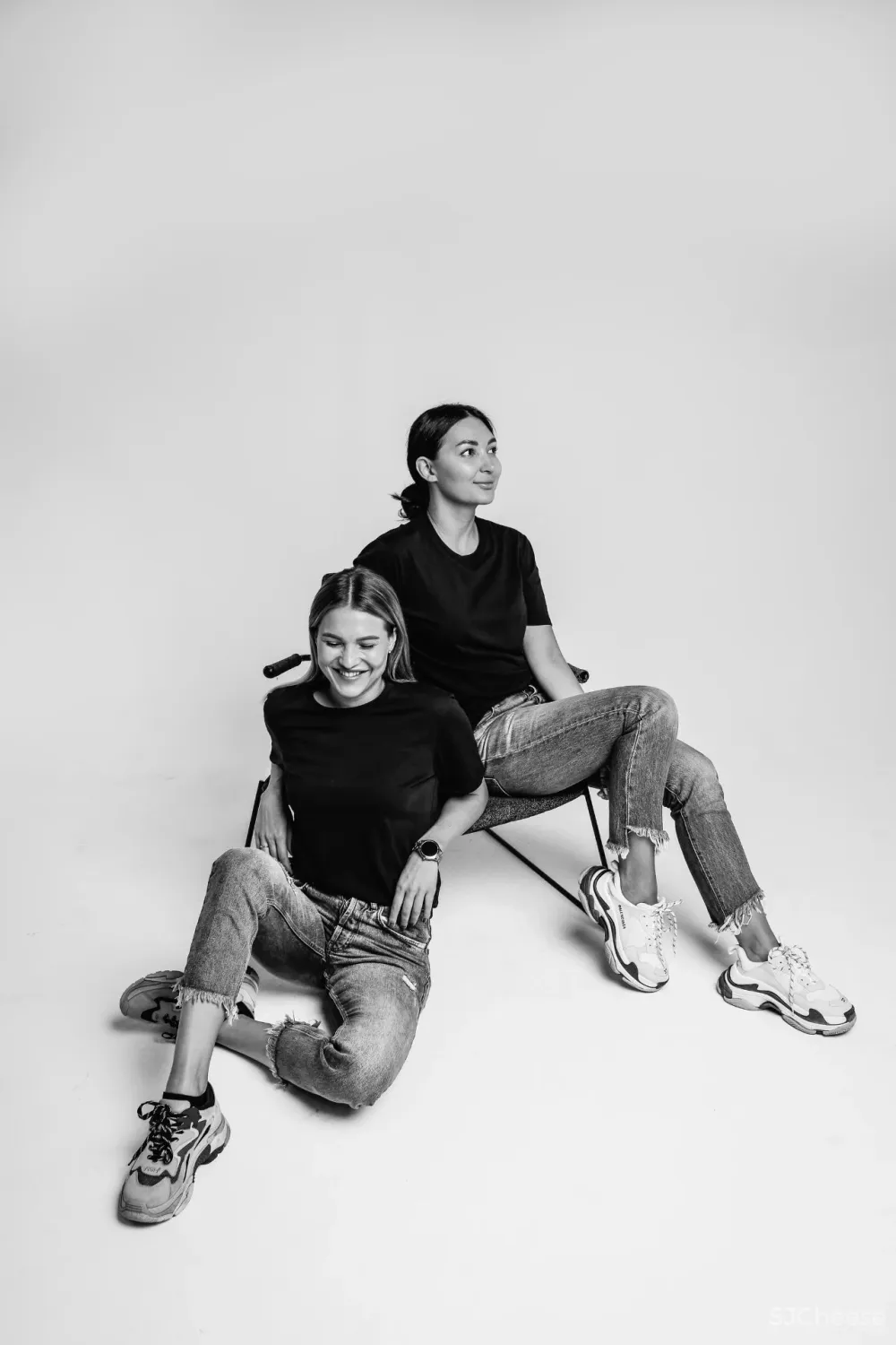 简致素净的四口之家,用材质打造高级感!