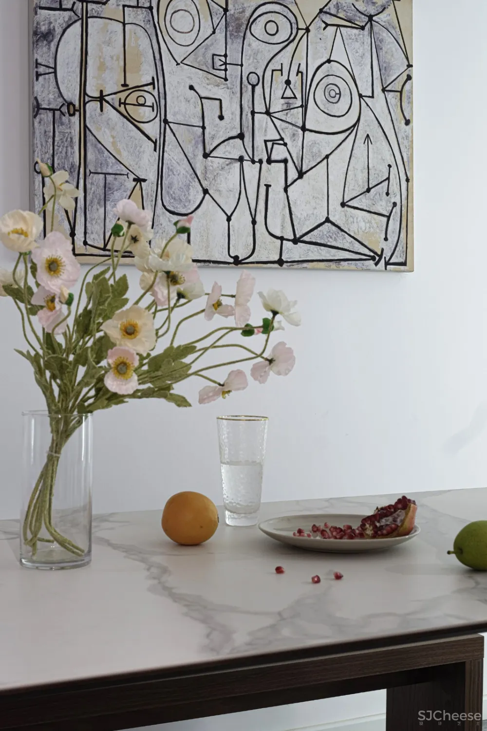 三层错层空间结构的趣味性,极简生活的本色