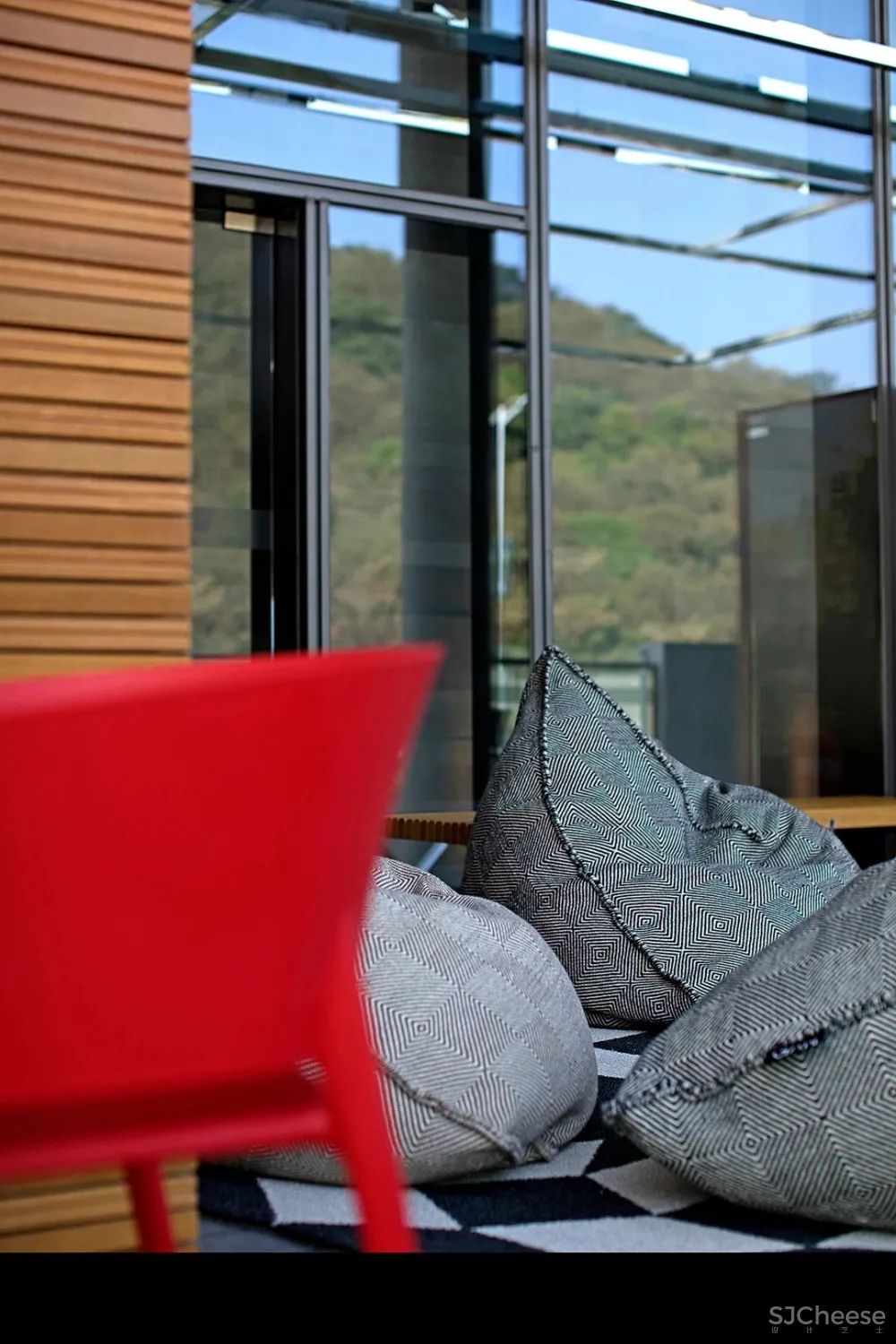 DOMANI东仓新作 广州图书馆 品秀星樾分馆