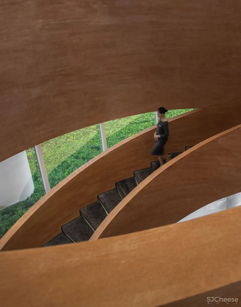 DOME-ASSOCIATES董世建筑丨绽放潮前,阅环幕之江景