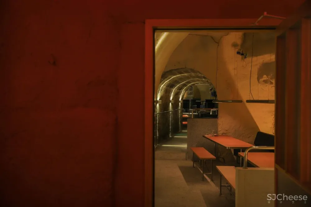 Hops Caver：从未来到过去，防空洞变酒吧