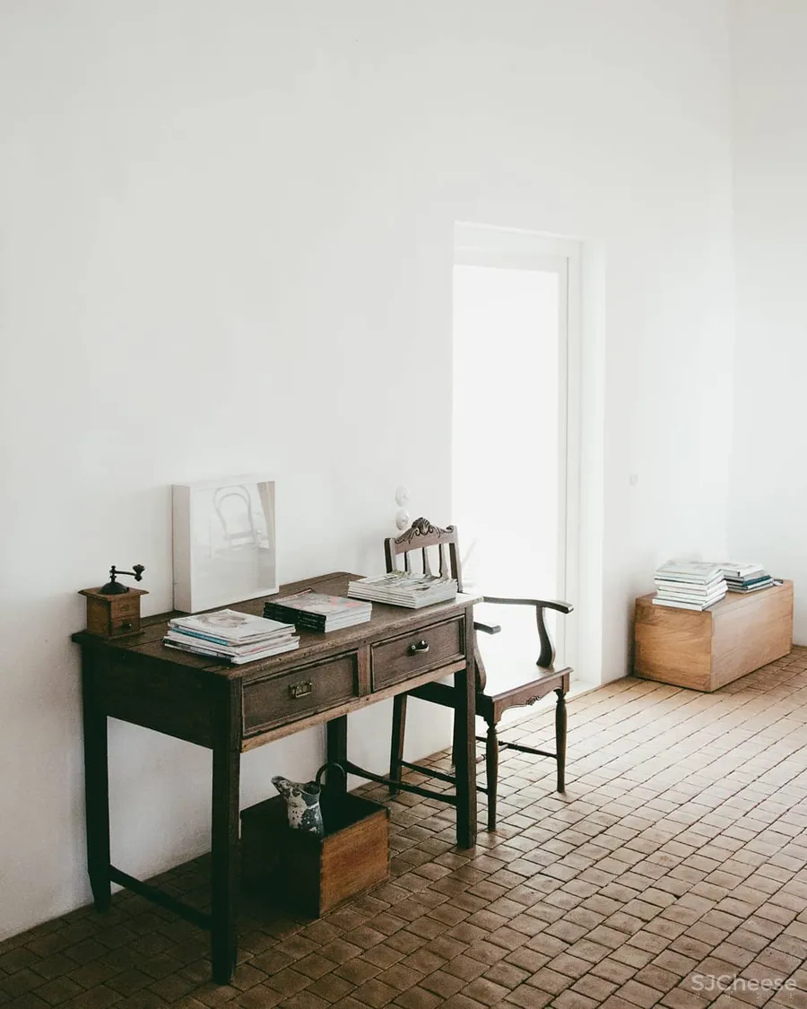 乡下民宿越做越精致，它们却反其道而行：越简陋越高级