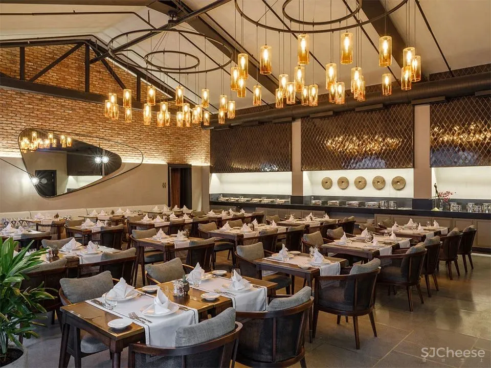 百年医院爆改五星级酒店,历史建筑表皮下,内里却这么前卫时尚