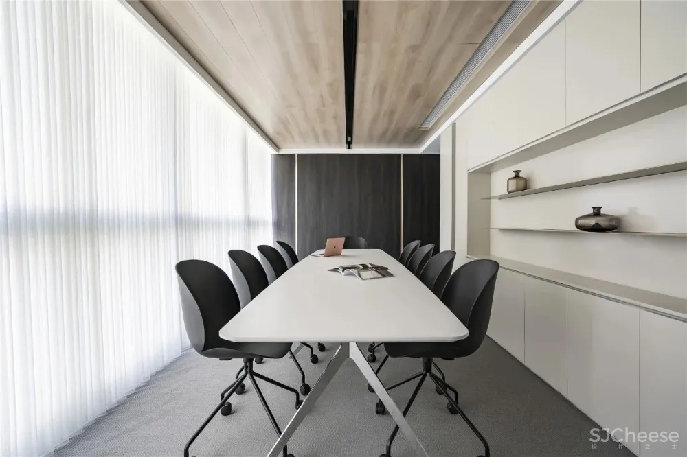 Mcgee Desing 理性与艺术的办公空间