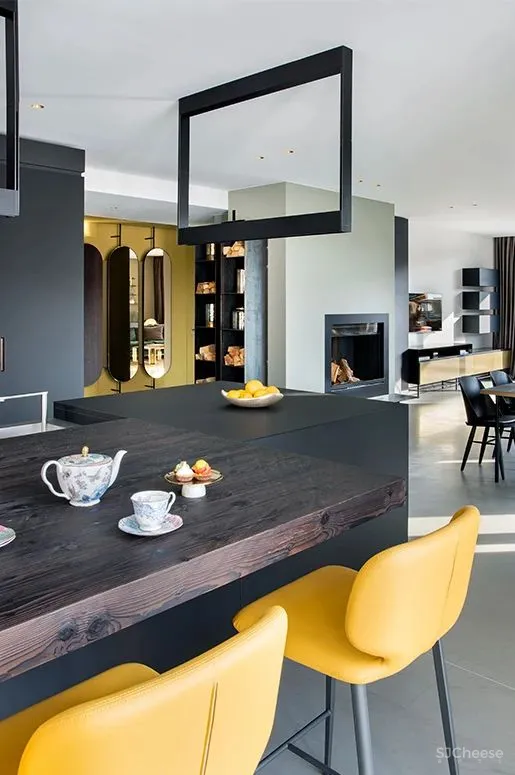 如何把高姿态的天鹅绒运用得优雅又接地气?这个家一定是个完美示范