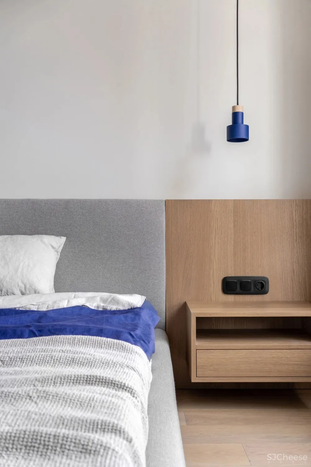 99㎡四居室,夫妻企业家,一人一间办公室!