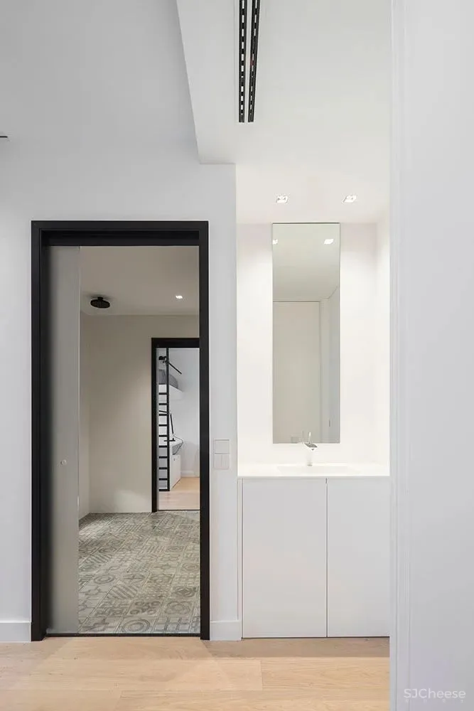 极致白与原木诠释的极简主义 Susanna Cots新作