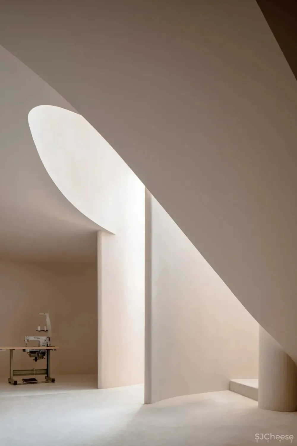 流线的自然永恒 婚纱高定艺术空间 尔我空间设计