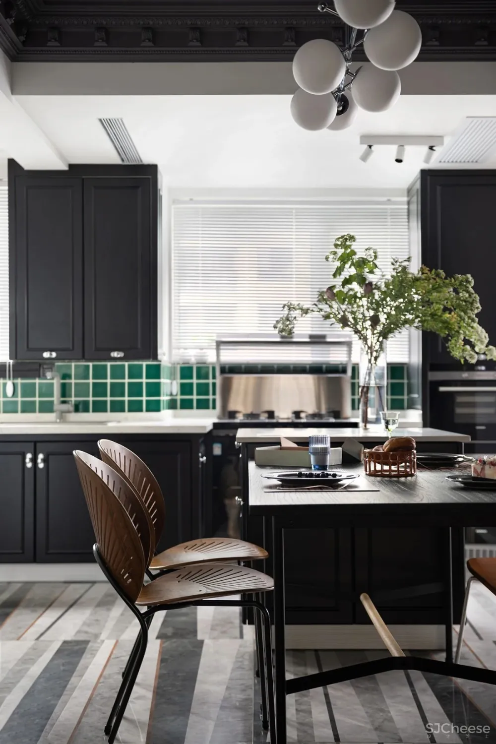 129㎡的极致复古美，再现经典红绿配色！