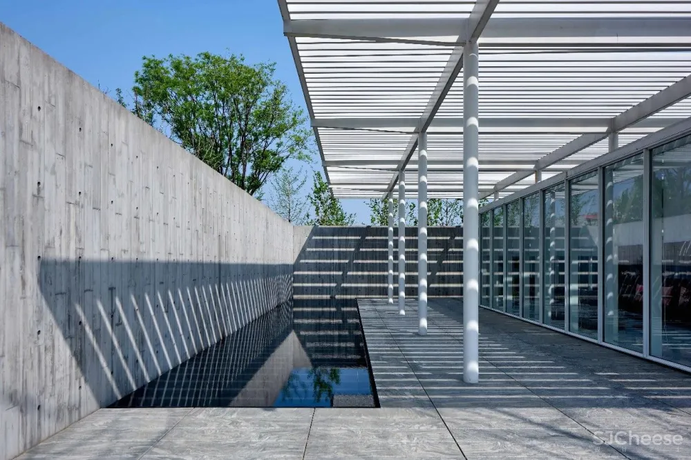 地产界“黑马” 看郑州如何引领中原豪宅新风向!