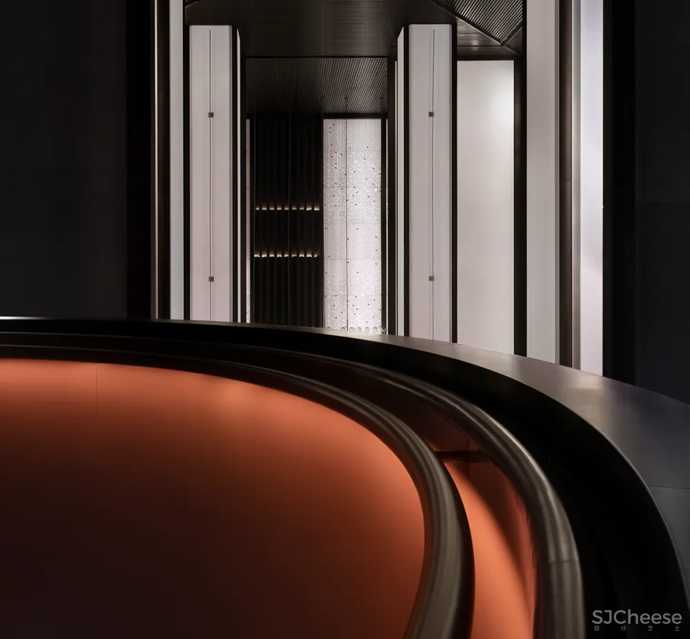 火山与海之间的落日之城，享受看得见的岁月静好！