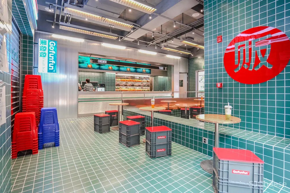 它的存在仅因为老板希望能喝到一杯自己喜欢的水果茶