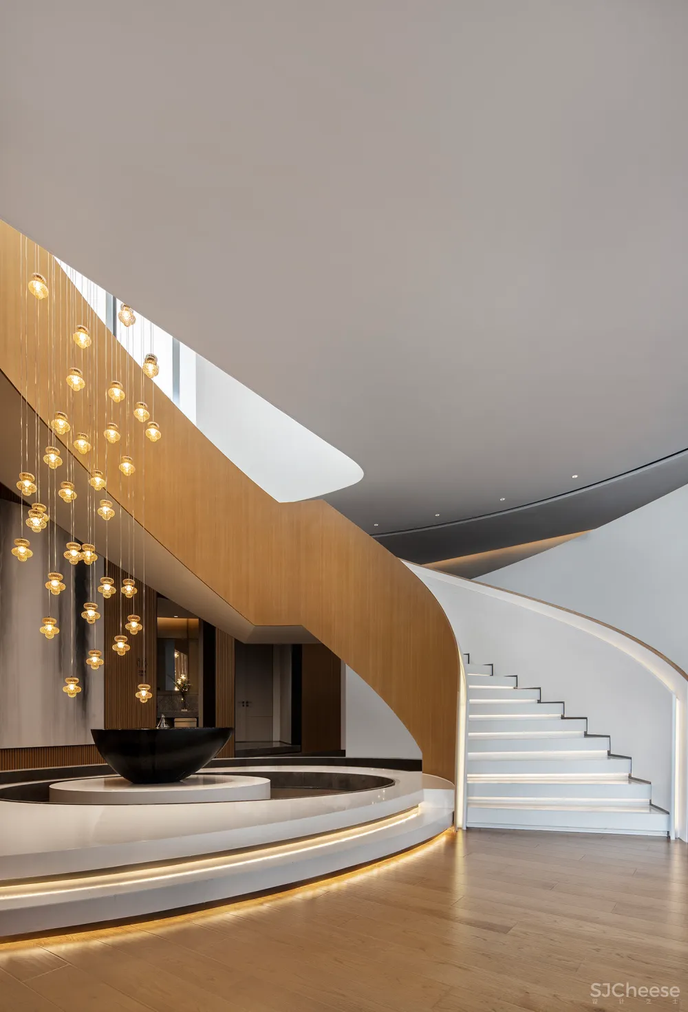 KOYI柯翊新作 | 一座城市的流动剪影