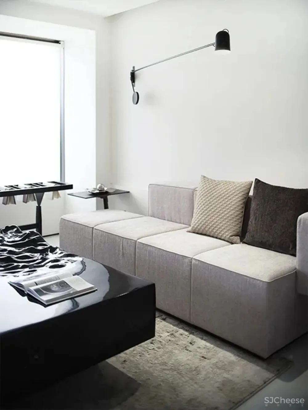 深圳洲际建筑装饰丨极简 黑与白的平衡之道