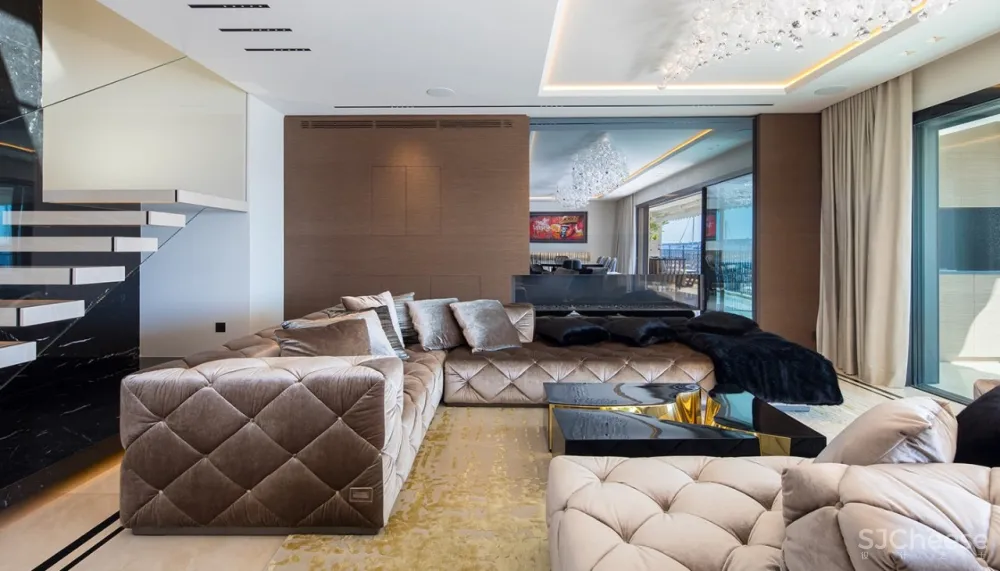 顶奢家具、岛屿住宅、私人直升机场，妥妥的人生巅峰！