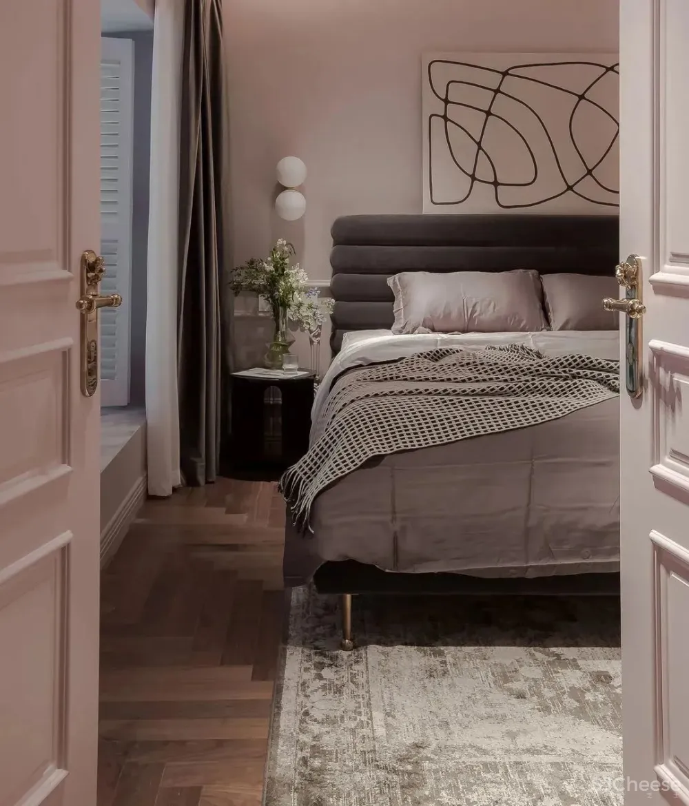 175㎡“职住一体”的家,旋转楼梯融入法式风情,装出大宅气度 吾隅设计