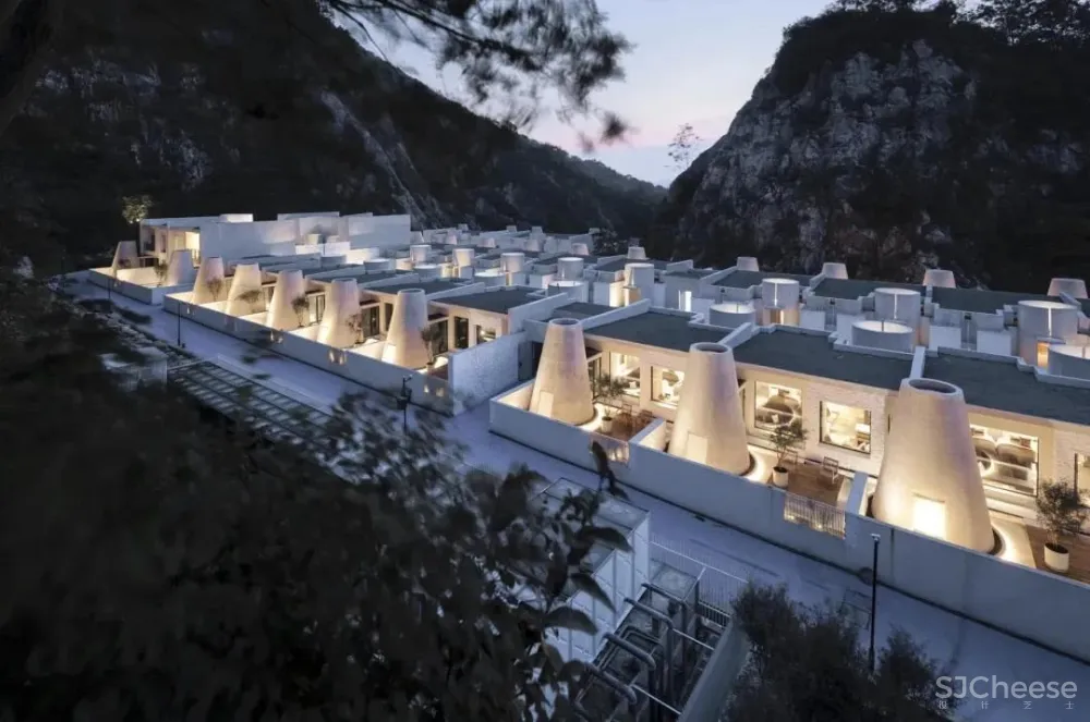 张雷新作 南京深坑酒店—矿坑石料雕琢的美学空间,是酒店也是美术馆