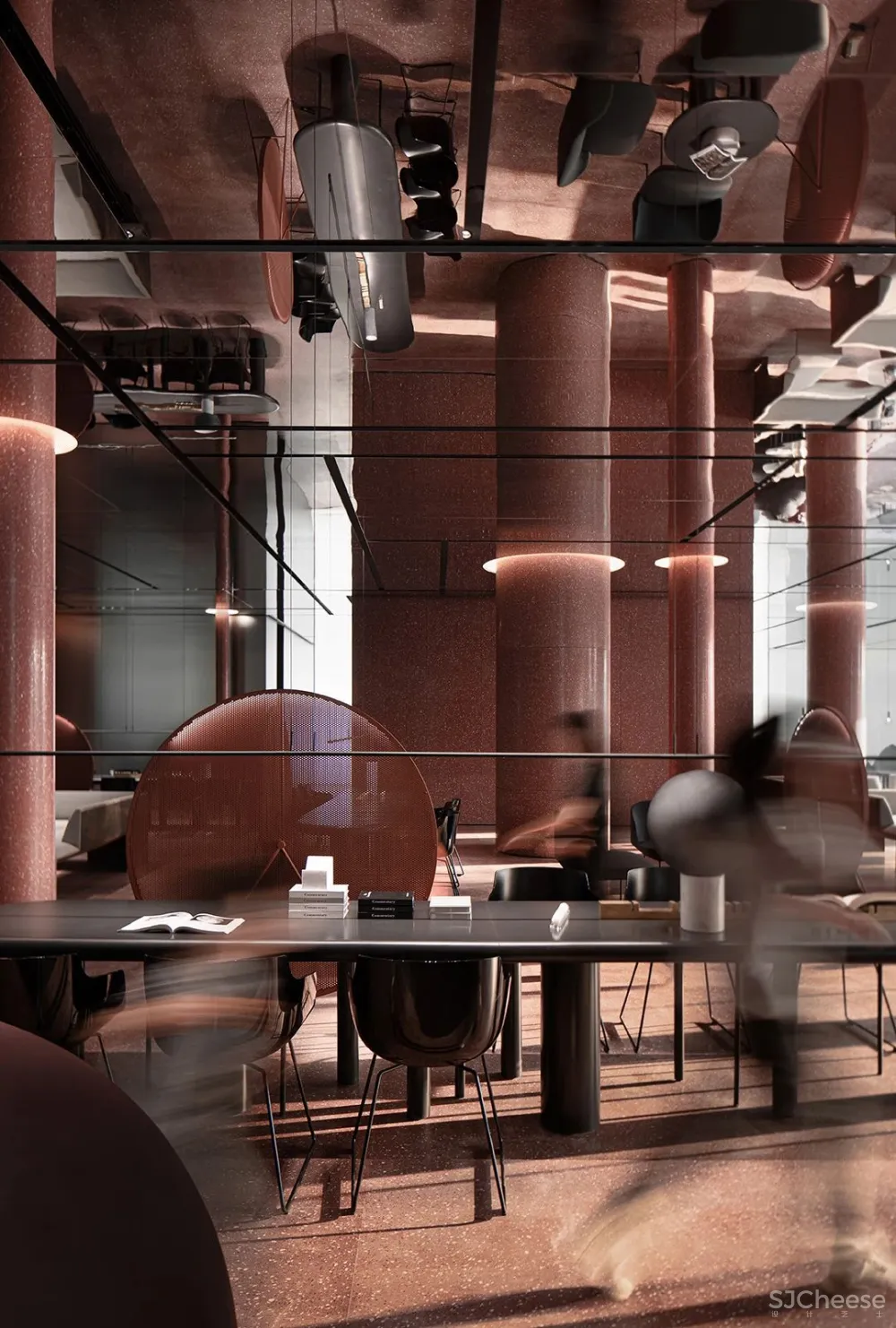 DOMANI 东 仓 牛 顿 与 月 亮