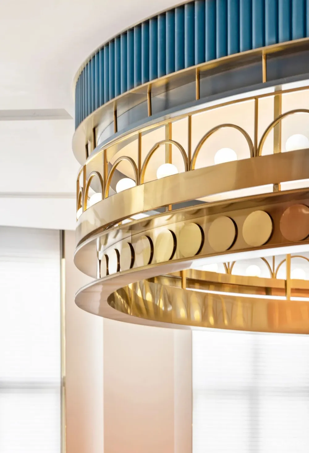 CLV×万科：色彩梦幻联动，打造都市中的“天真避难所”!