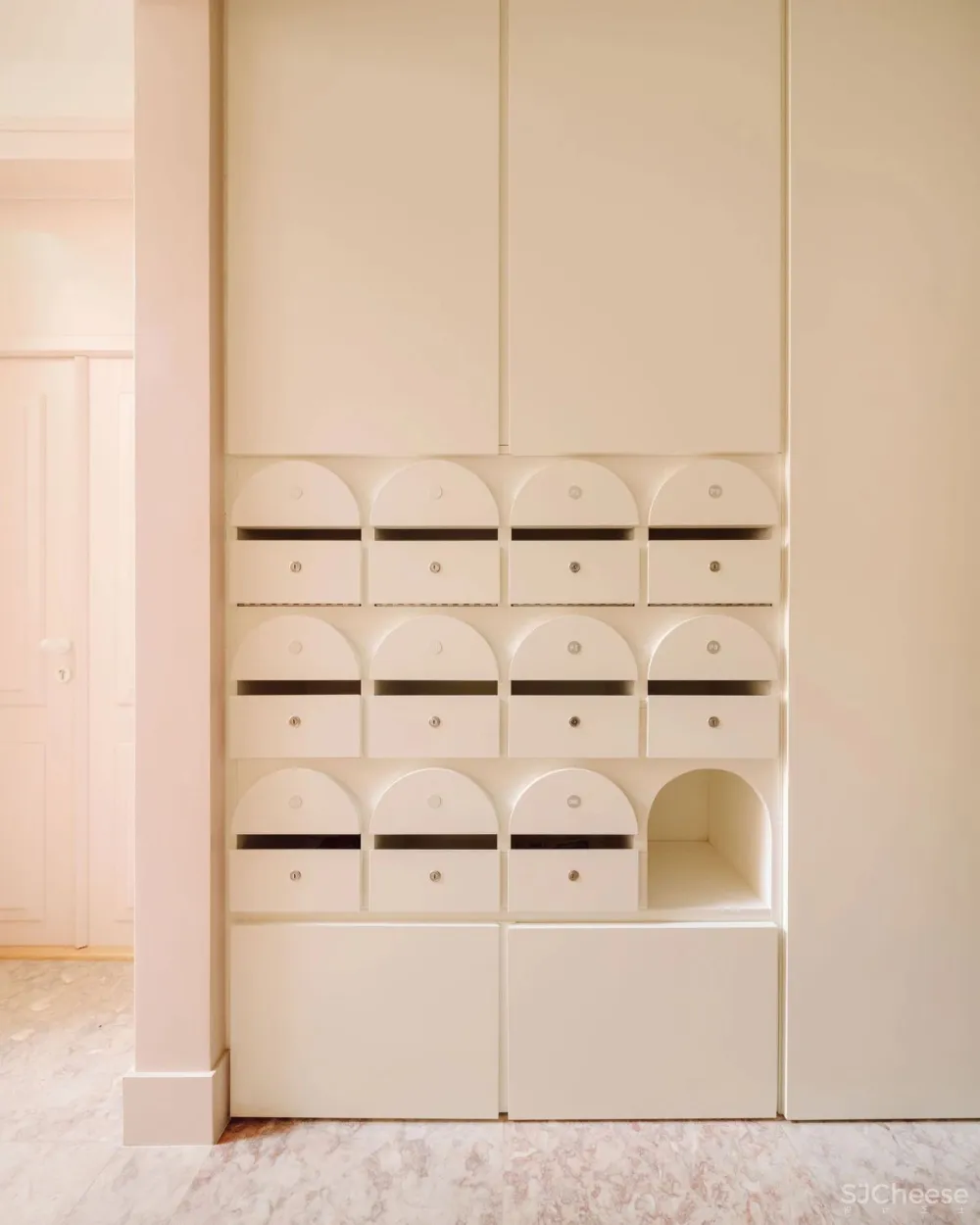 Rar.Studio在里斯本进行的曼彻斯特大厦翻新工程