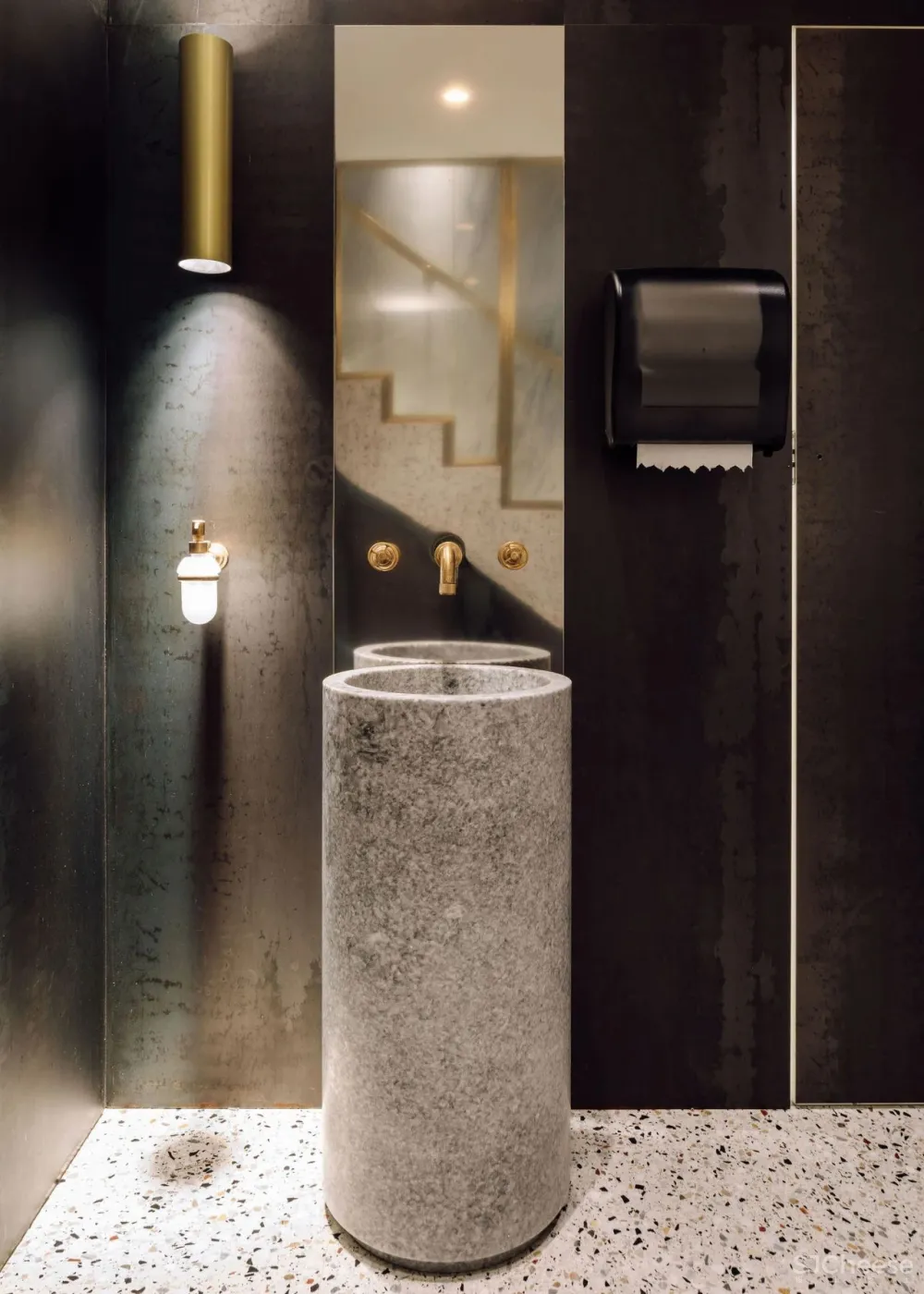 BAKERY INTERIORS GOOD ENOUGH TO EAT.