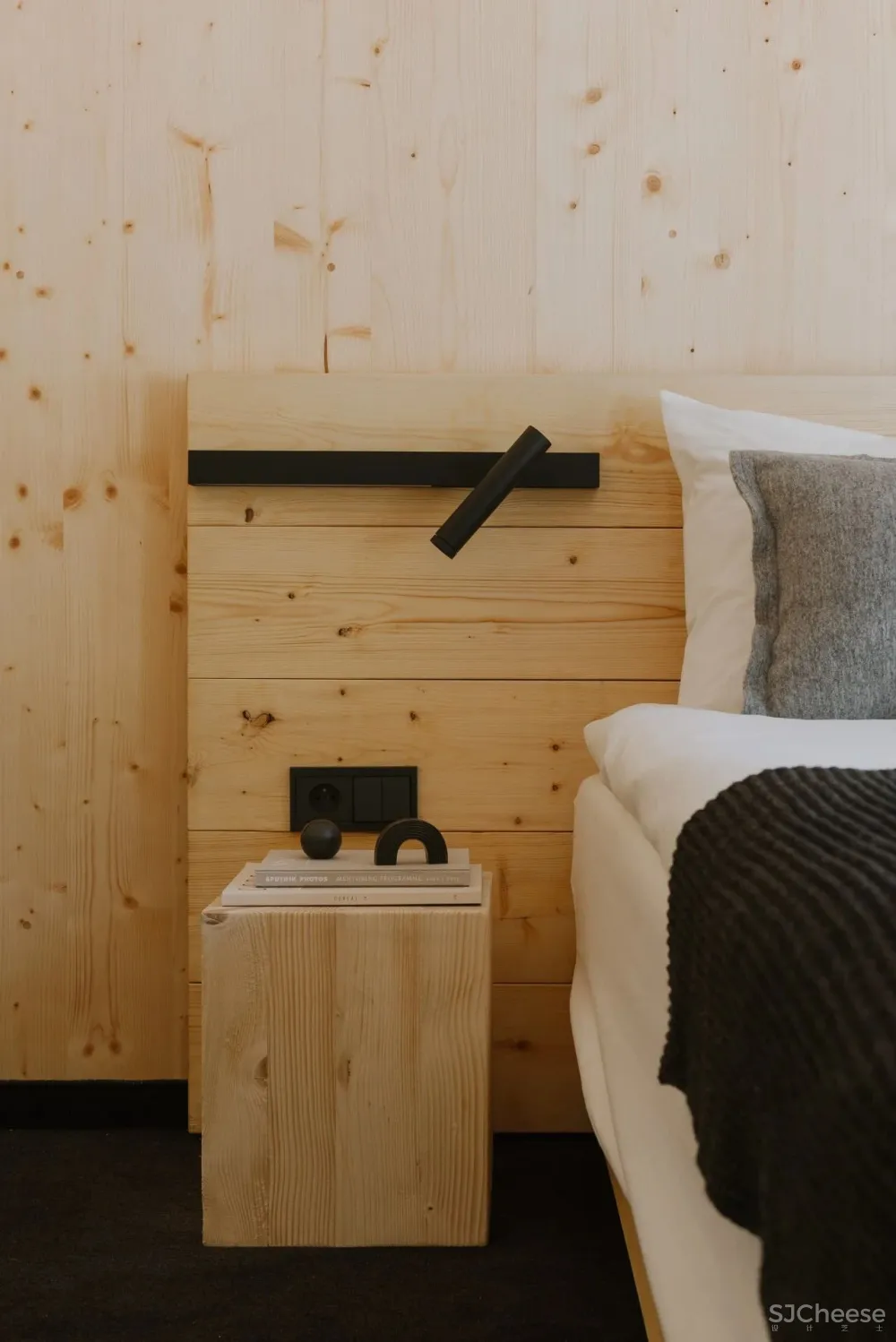 混凝土加木结构的公寓式民宿,混搭乡建必有亮点!