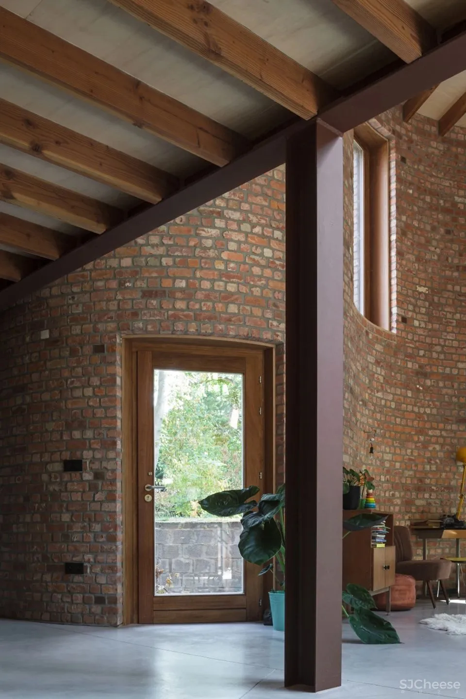 新作 再利用砖创造曲面外壳 gjG住宅 BLAF architecten