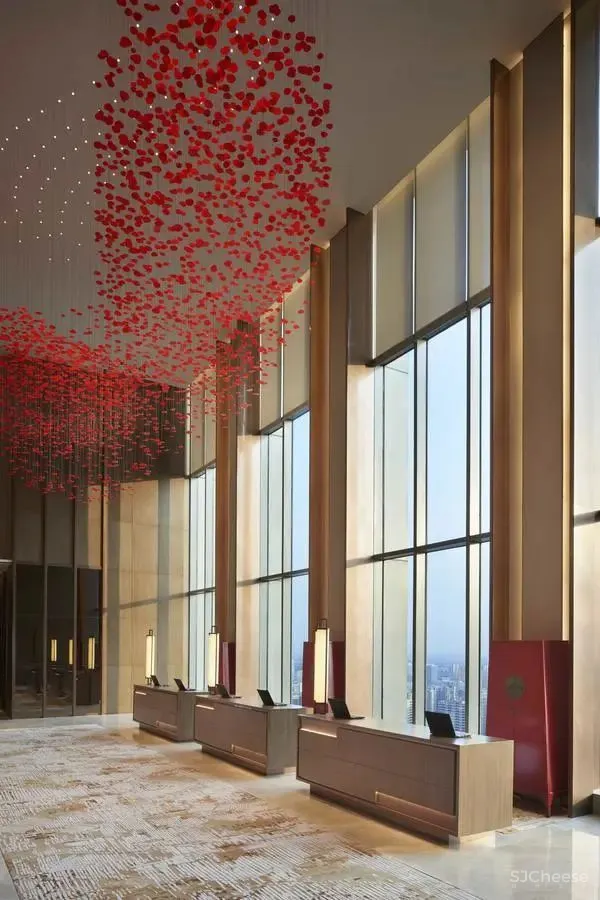 对标奢牌高定，国内这5家“大师级平价酒店”，1000元上下就能睡到