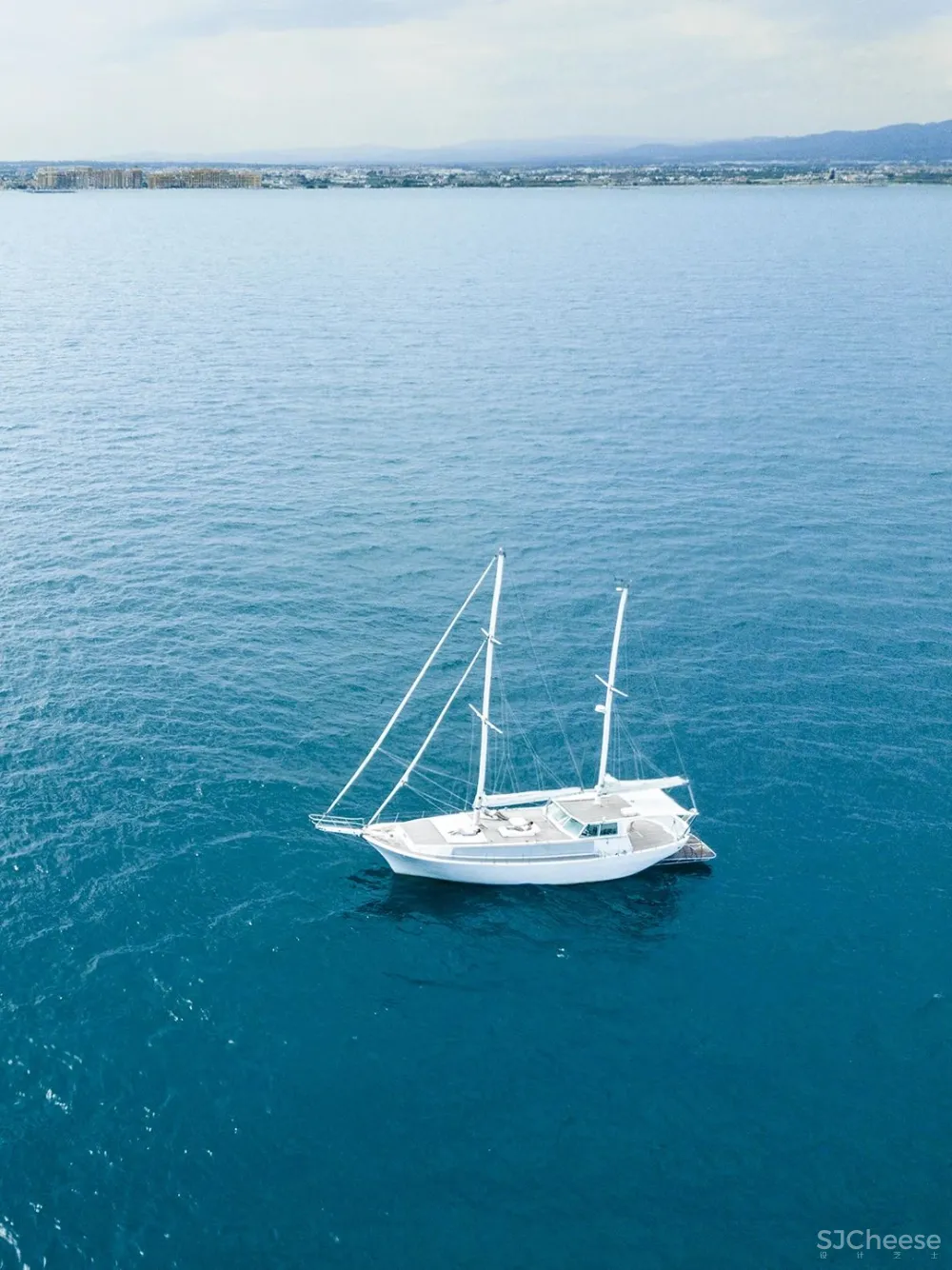 Fran Silvestre 最新帆船改造设计 ,漂浮的海上建筑