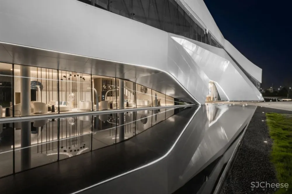 地产界“黑马” 看郑州如何引领中原豪宅新风向!