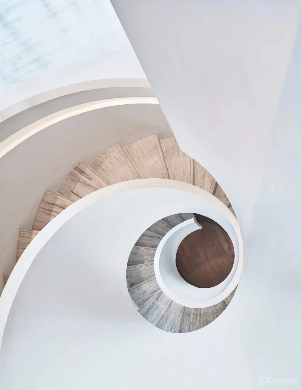 凌子达新作 山水相依,游园惊梦