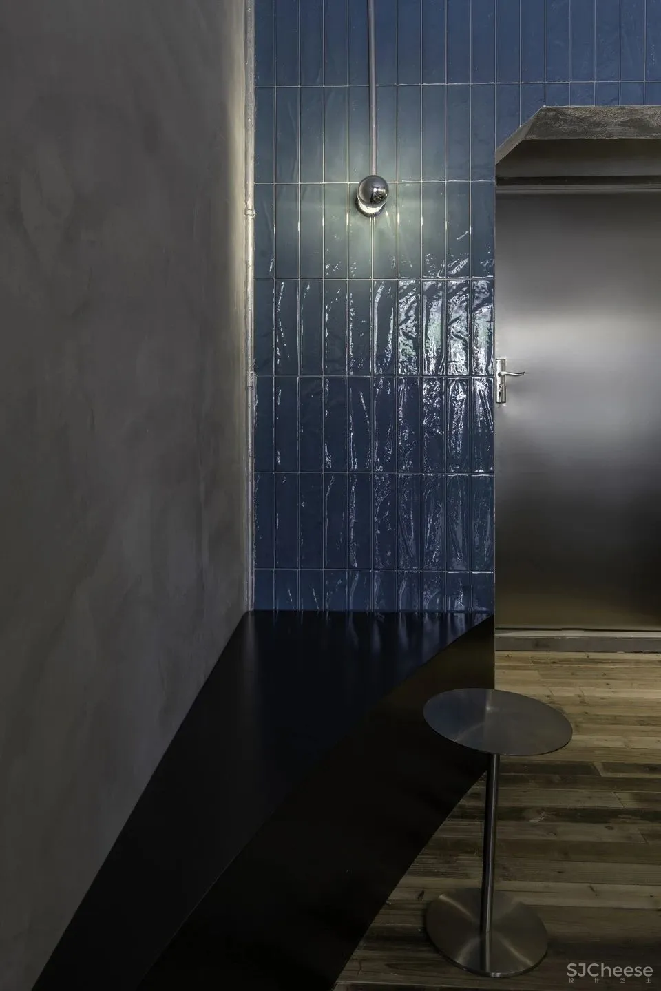 一间开放式的街边店