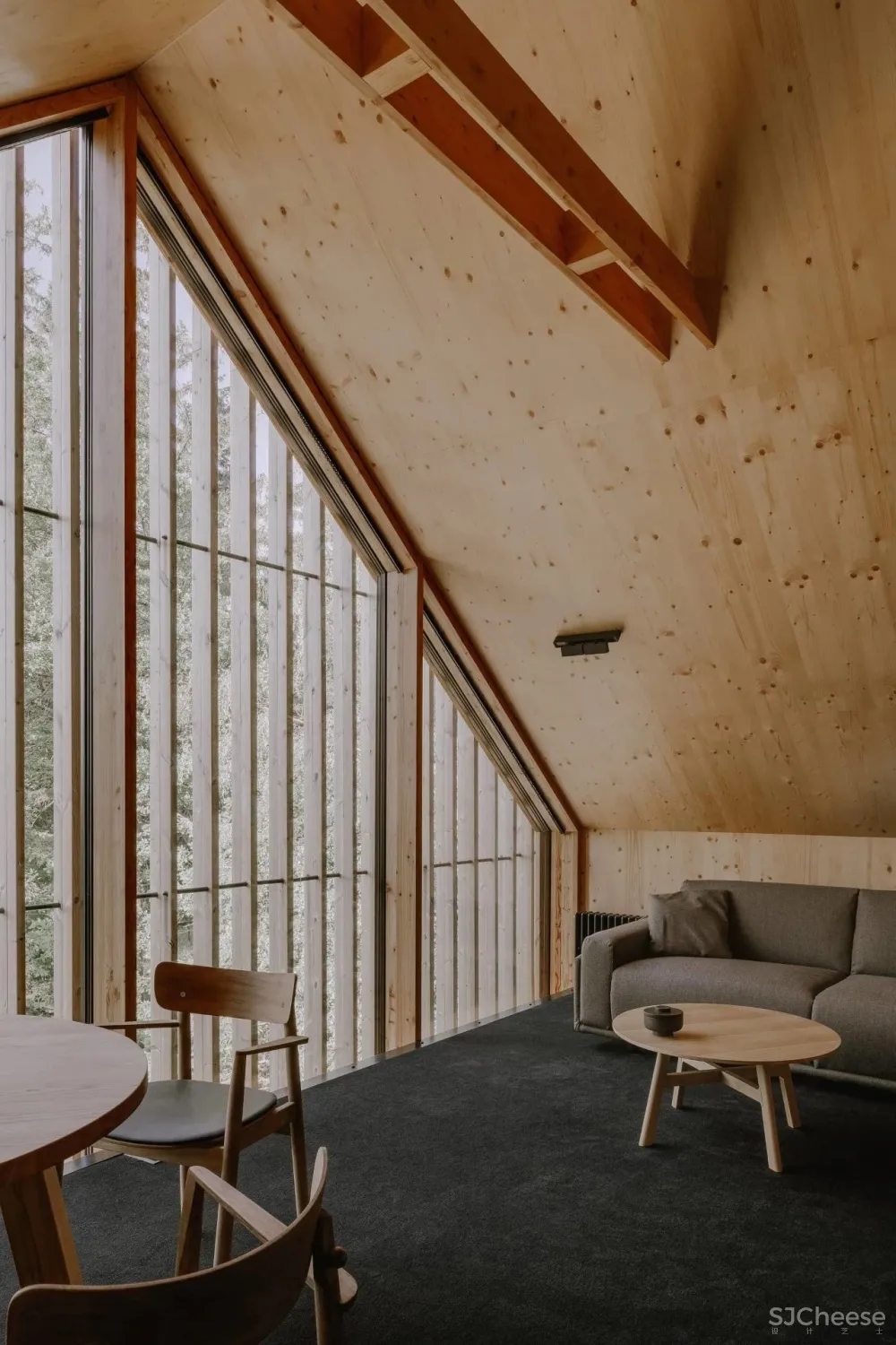 混凝土加木结构的公寓式民宿,混搭乡建必有亮点!