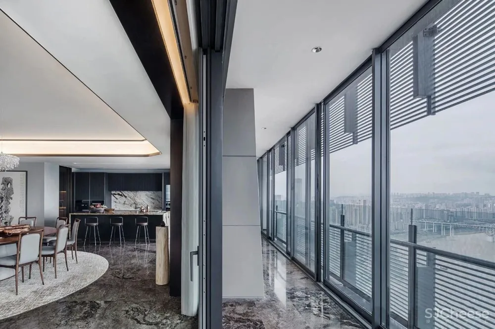 朱周空间设计丨重庆来福士:350米云端豪宅样板间设计!