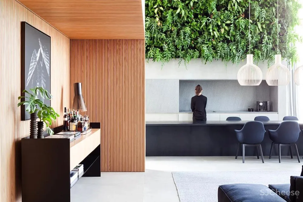 冷硬做底,温暖辅助,木条绿植一相逢,便胜却人间无数