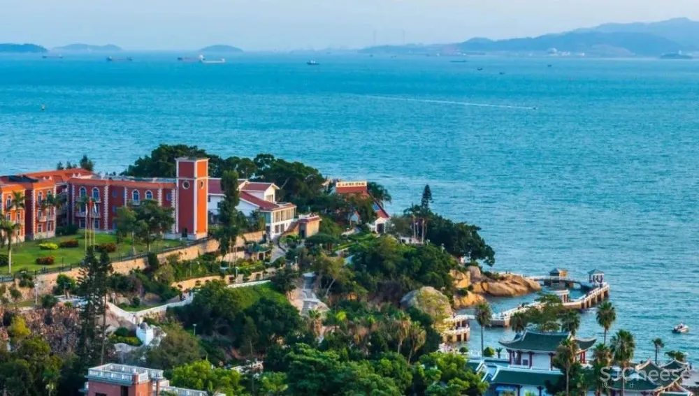 高铁直达秋冬温暖迷人的海,海上花园私藏国内版“圣托里尼”,《女儿们的恋爱》取景地大公开!