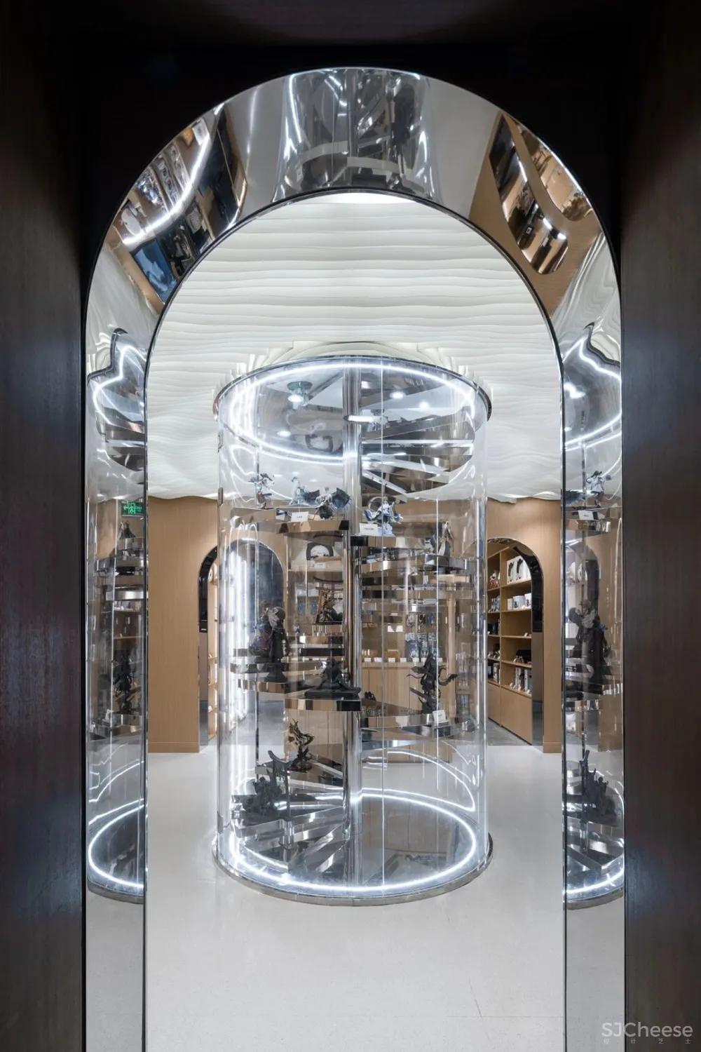 双子座俞挺的两个新作:一座妖的乐园、一个文学爱好者的客厅