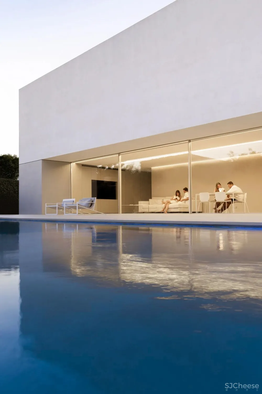 西班牙别墅，用极简成就唯美！