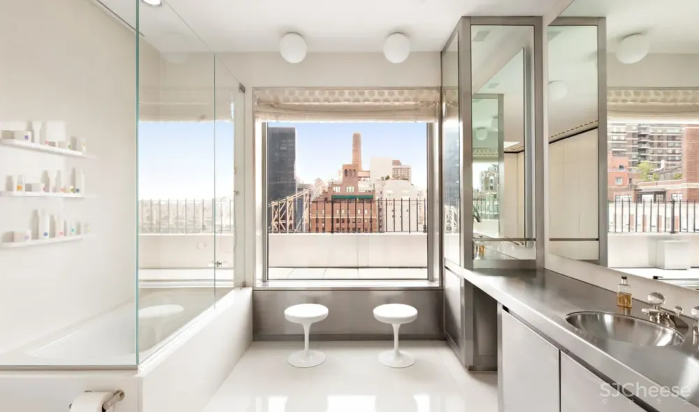 3 亿的顶层公寓，老房改造成极简的前卫豪宅，网友：“一般人欣赏不来“