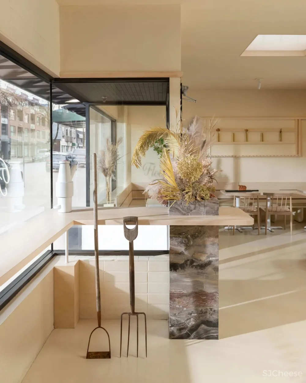 BAKERY INTERIORS GOOD ENOUGH TO EAT.