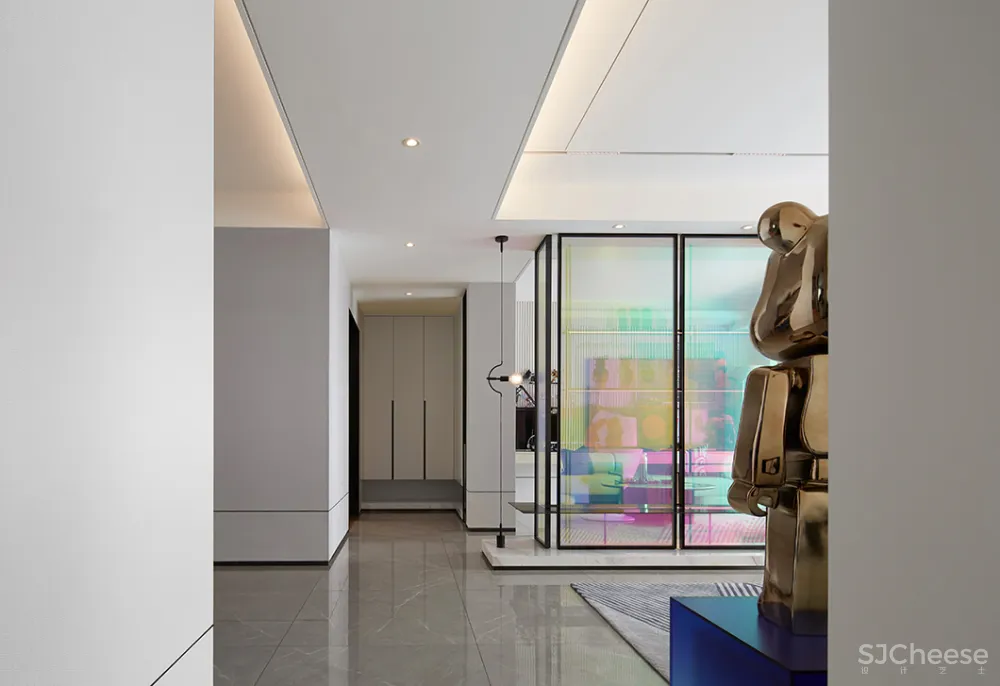 岳蒙：新年轻主义 自在如诗，潮趣入魂！