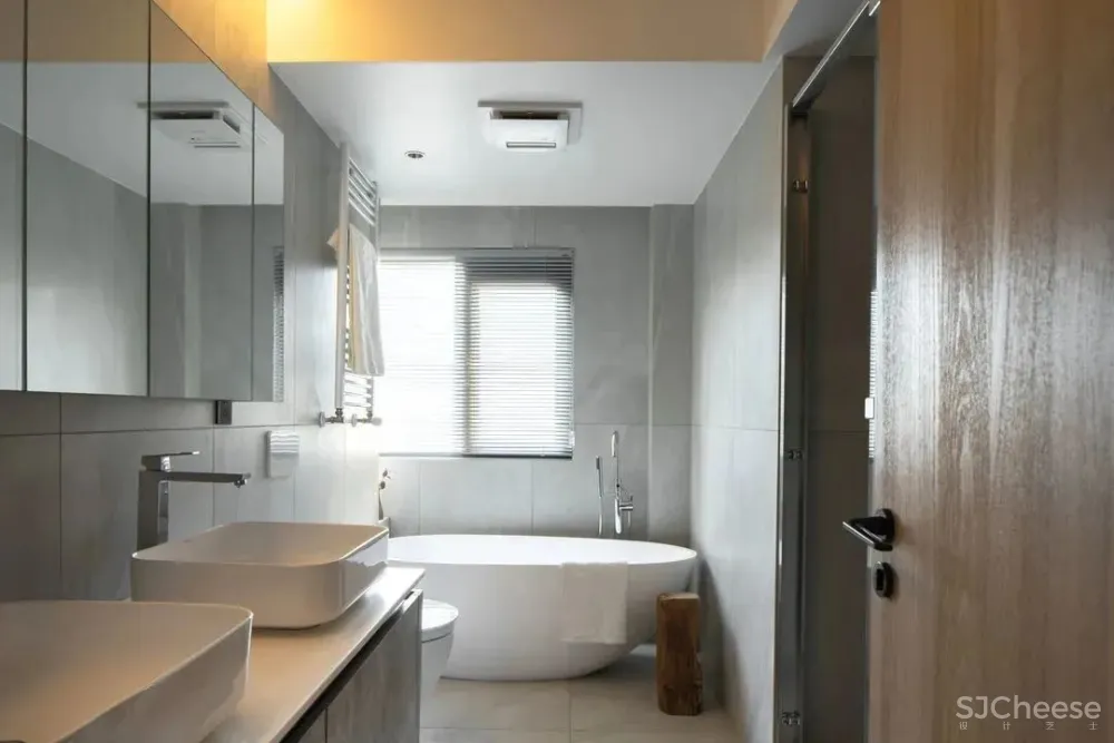 拆除楼梯隔墙,卧室并入客厅,117㎡暗室变身质感慵懒家 未見空间美学