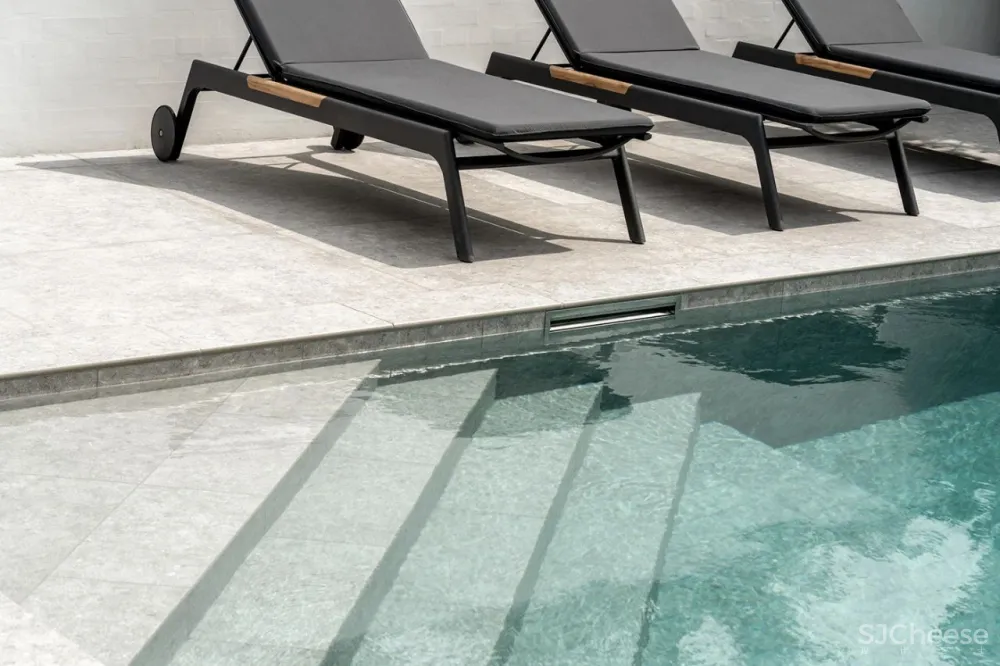 打破常规的房子,屋顶加个仰角引光入室,这样的自建房太有创意了!