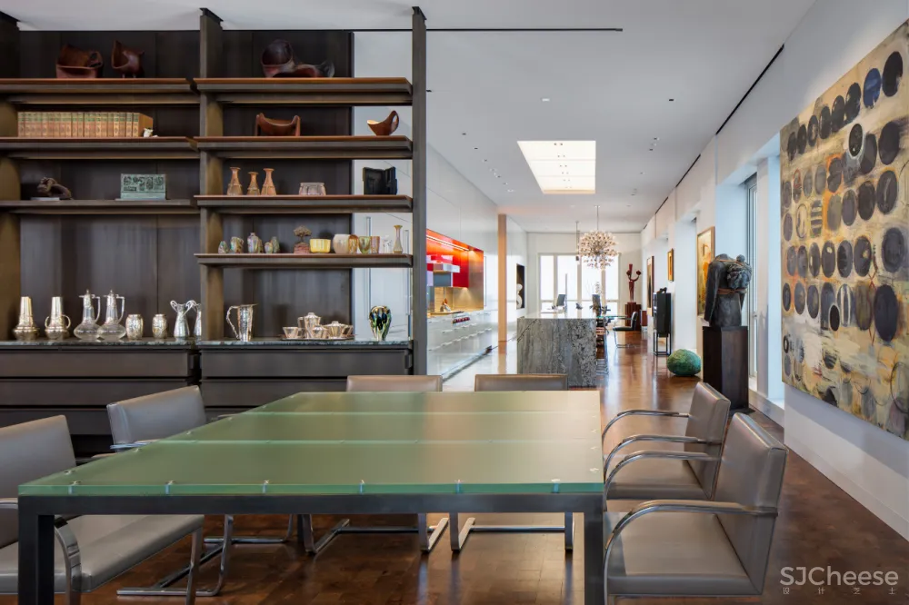 590㎡的顶层公寓,奢华也可以是一种 LOFT 范儿