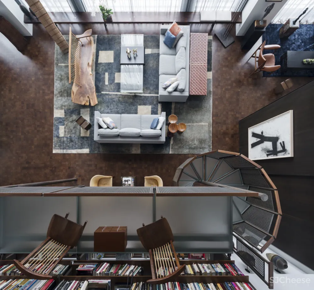 590㎡的顶层公寓,奢华也可以是一种 LOFT 范儿