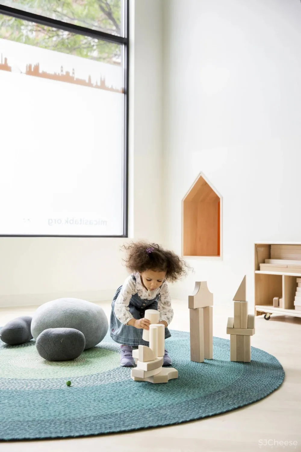 BAAO Architects 拱形门廊下的设计想象