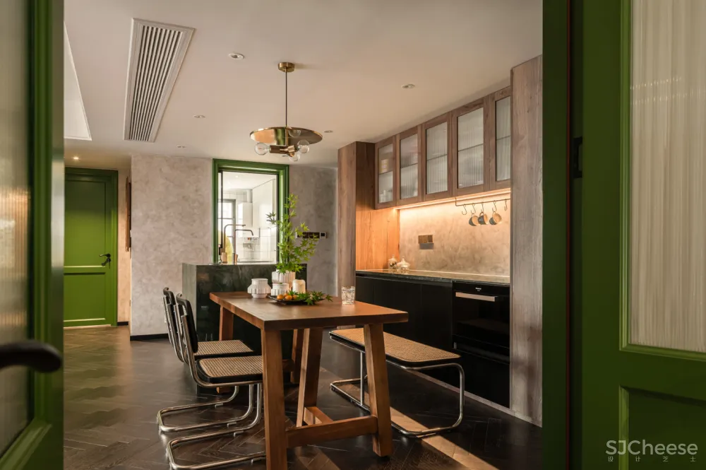 无法拒绝的vintage风,137㎡的小众美立即get!