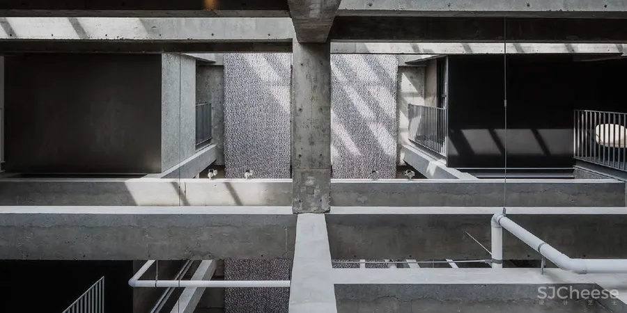 藤本壮介新作建成!300年日本老旅店重建,竟然变成一座山